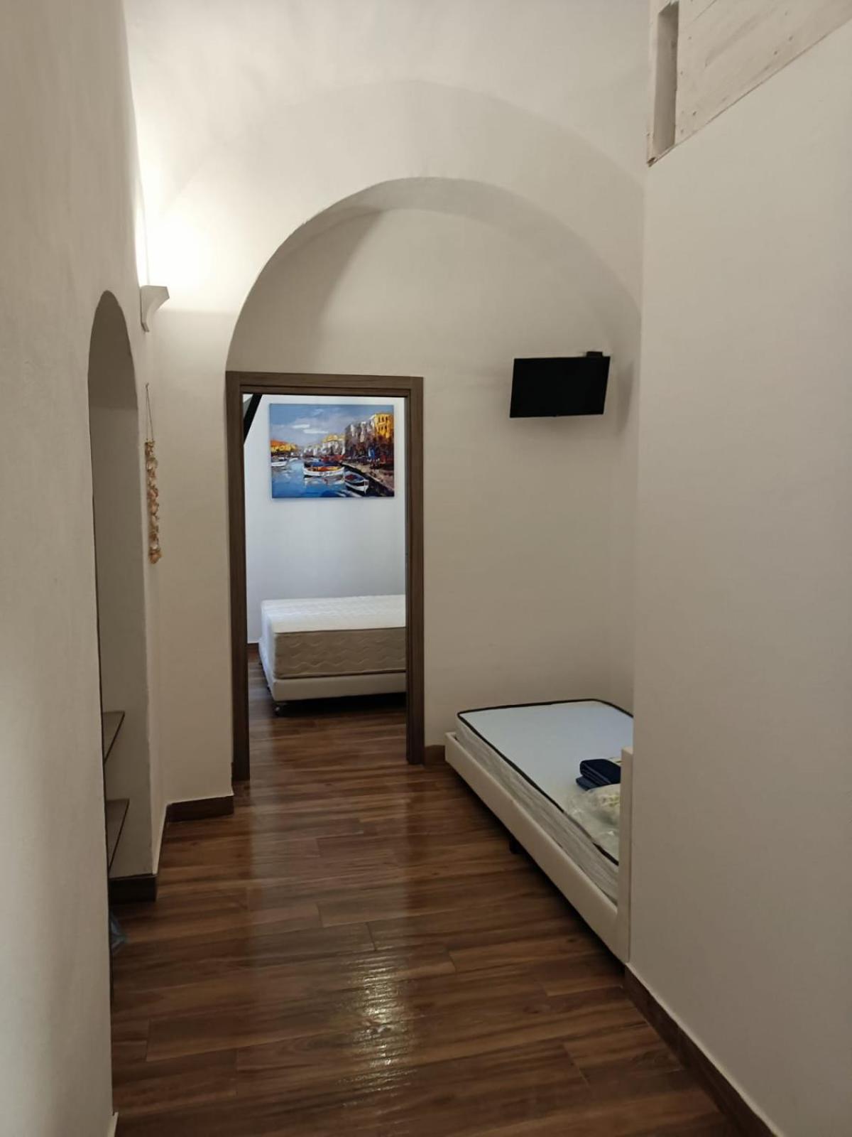 B&B Al Corso Salerno Bagian luar foto