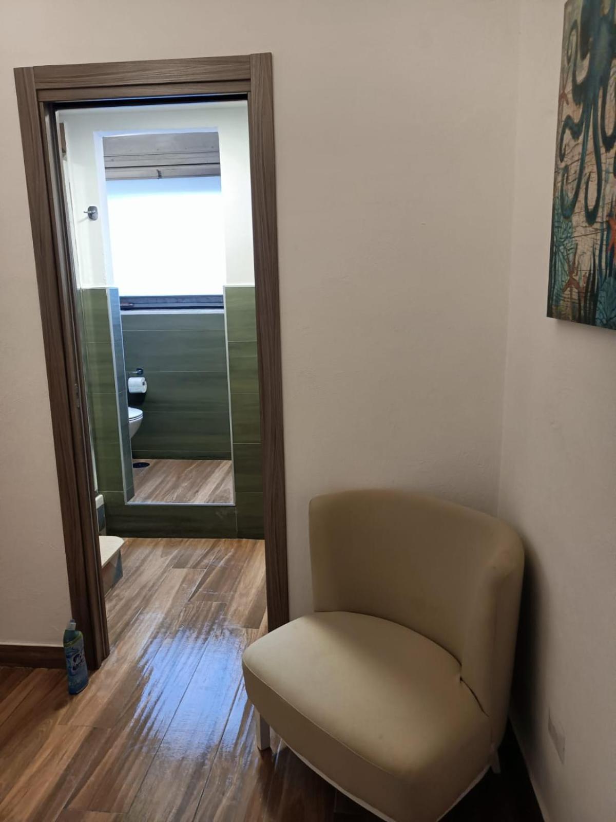 B&B Al Corso Salerno Bagian luar foto